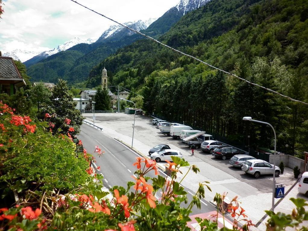 Hotel Aurora Chiavenna Exterior photo