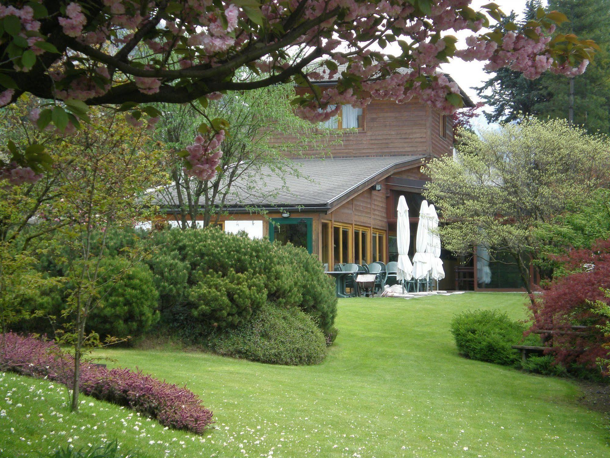 Hotel Aurora Chiavenna Exterior photo